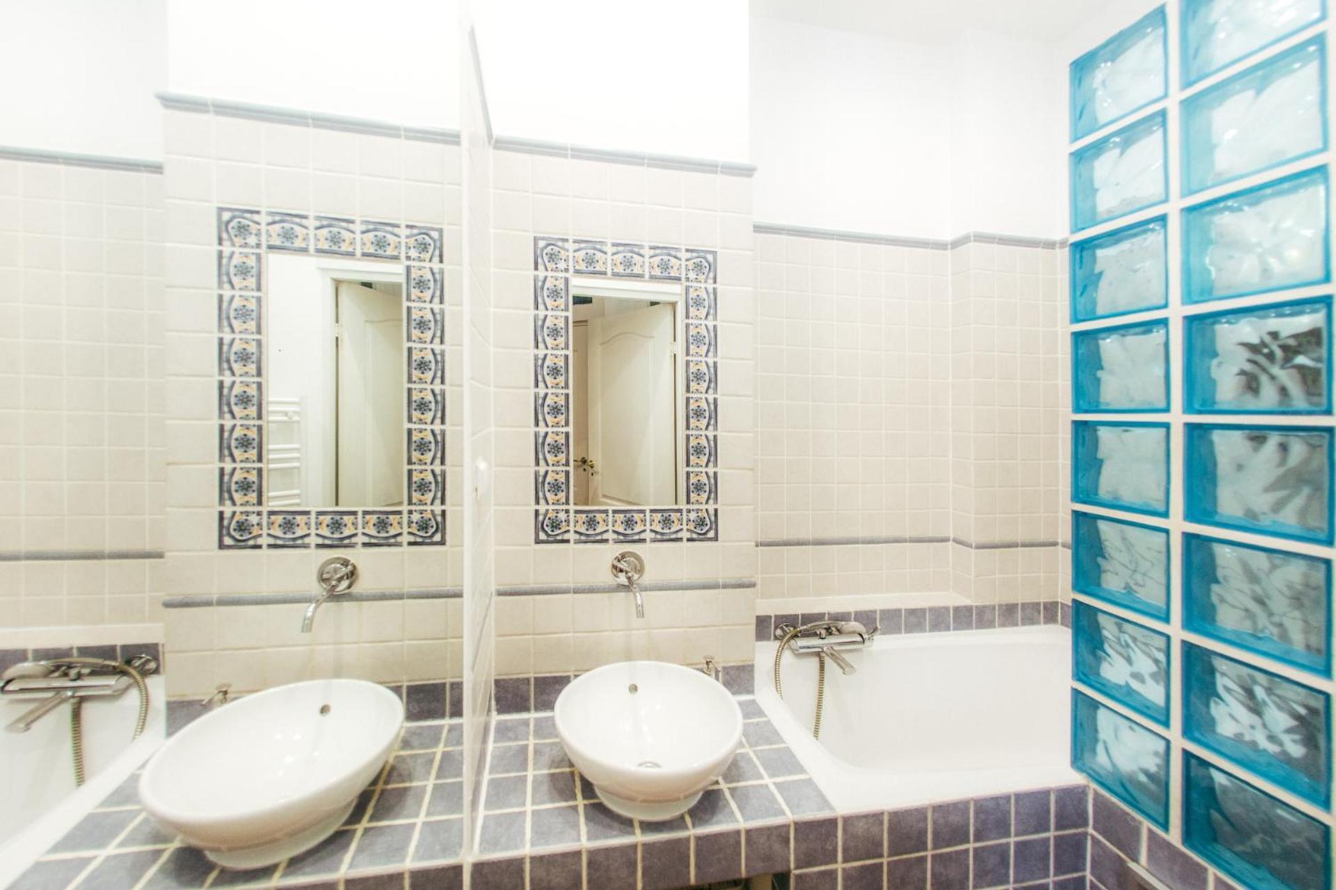 Apartamento Oomph Vintage 2Br Gem Steps From Politechnika Varsovia Exterior foto